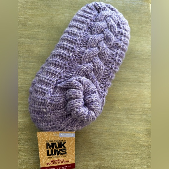 Muk Luks Lavender Women's Bootie Slipper L/XL - Picture 1 of 4